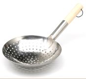 Perforierte Edelstahl-Sch�pfkelle